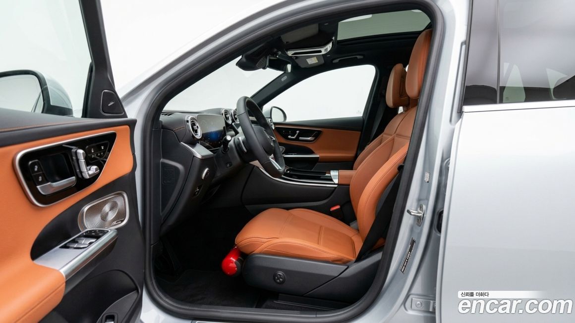 Mercedes-Benz GLC-Class 2025