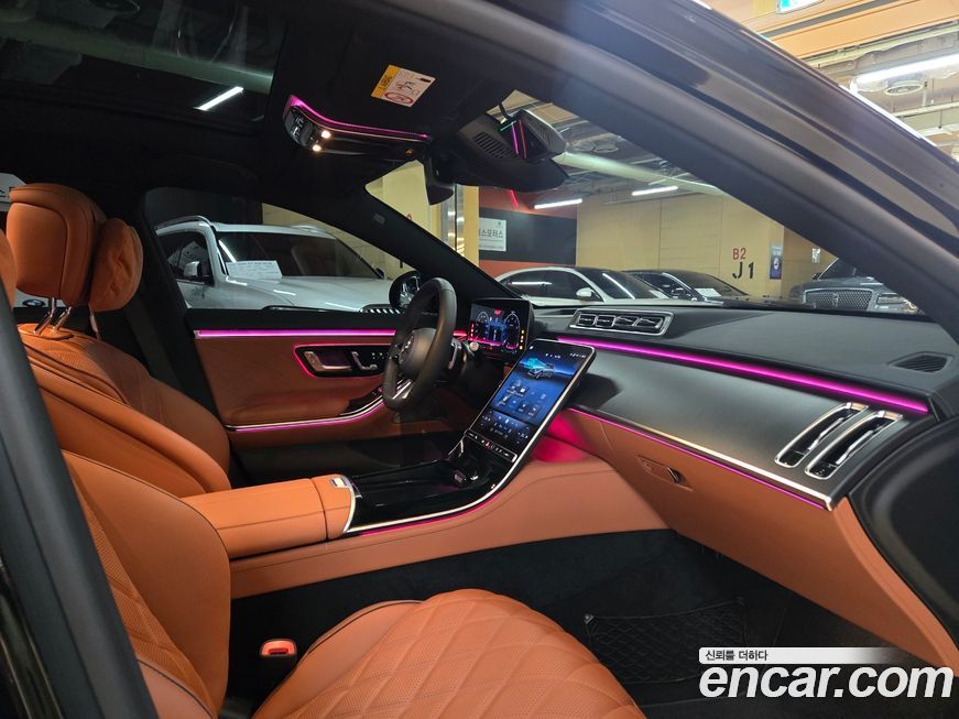 Mercedes-Benz S-Class 2025