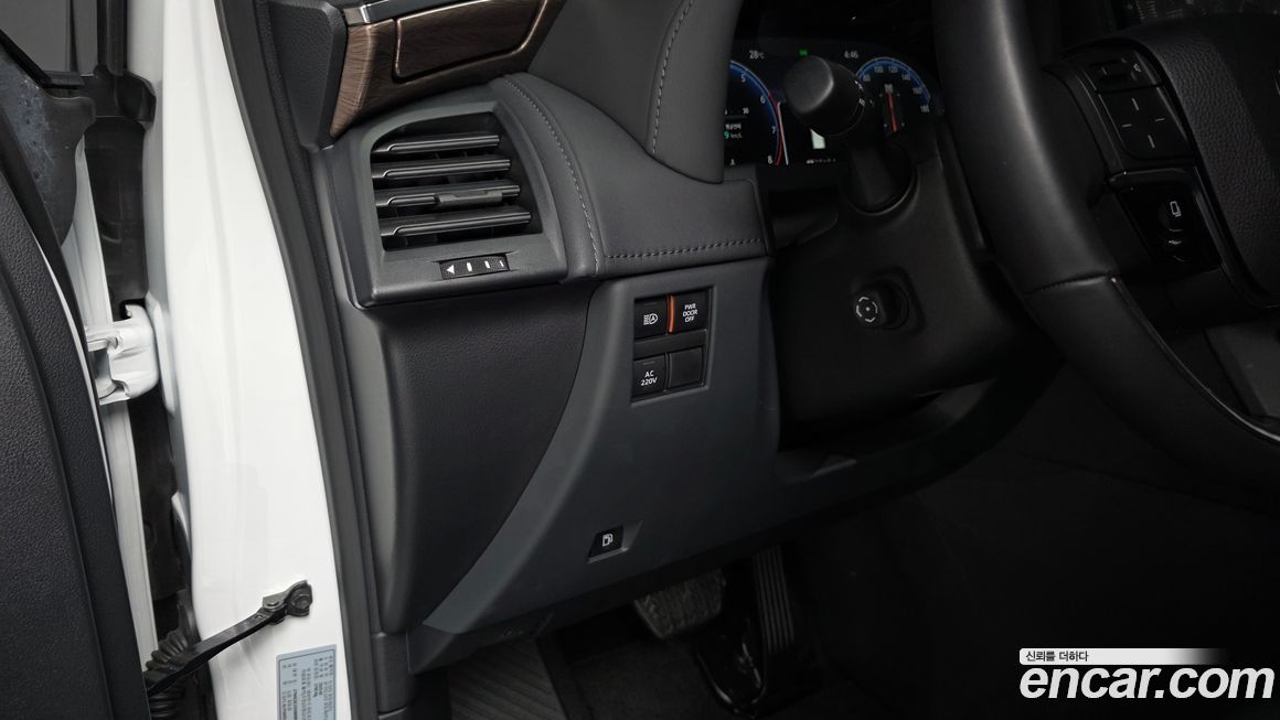 Toyota Alphard 2025