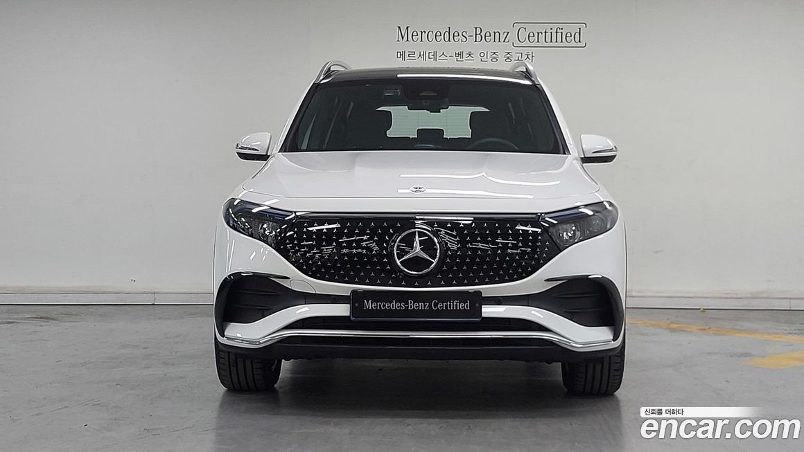 Mercedes-Benz EQB 2026