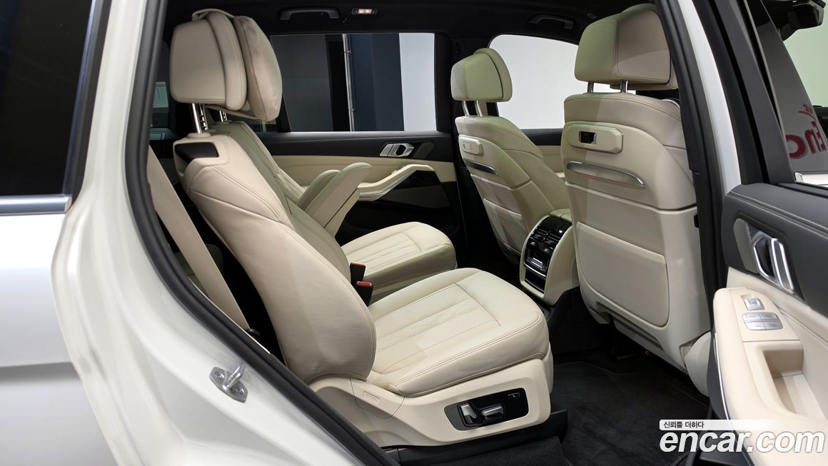 BMW X7 2024