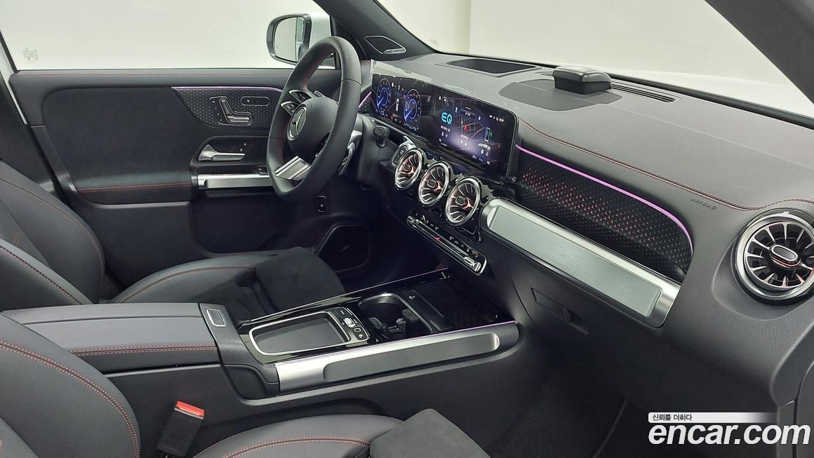 Mercedes-Benz EQB 2026