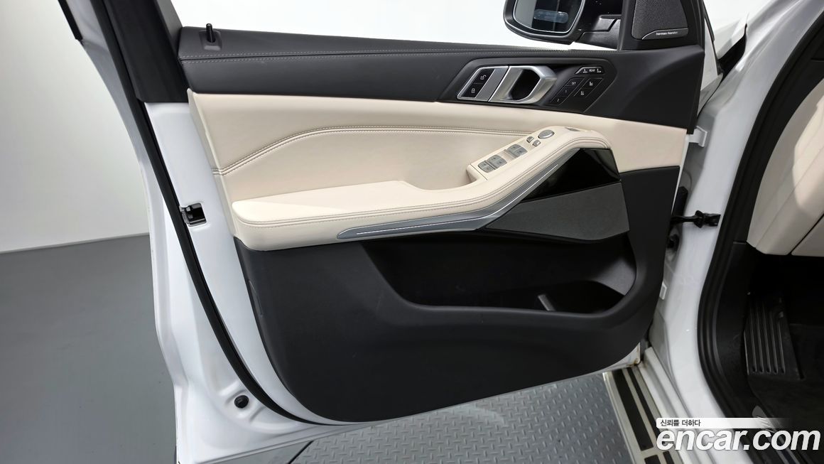 BMW X7 2024