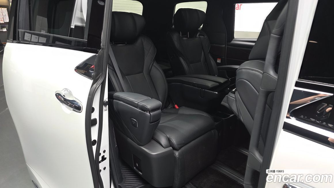 Toyota Alphard 2025