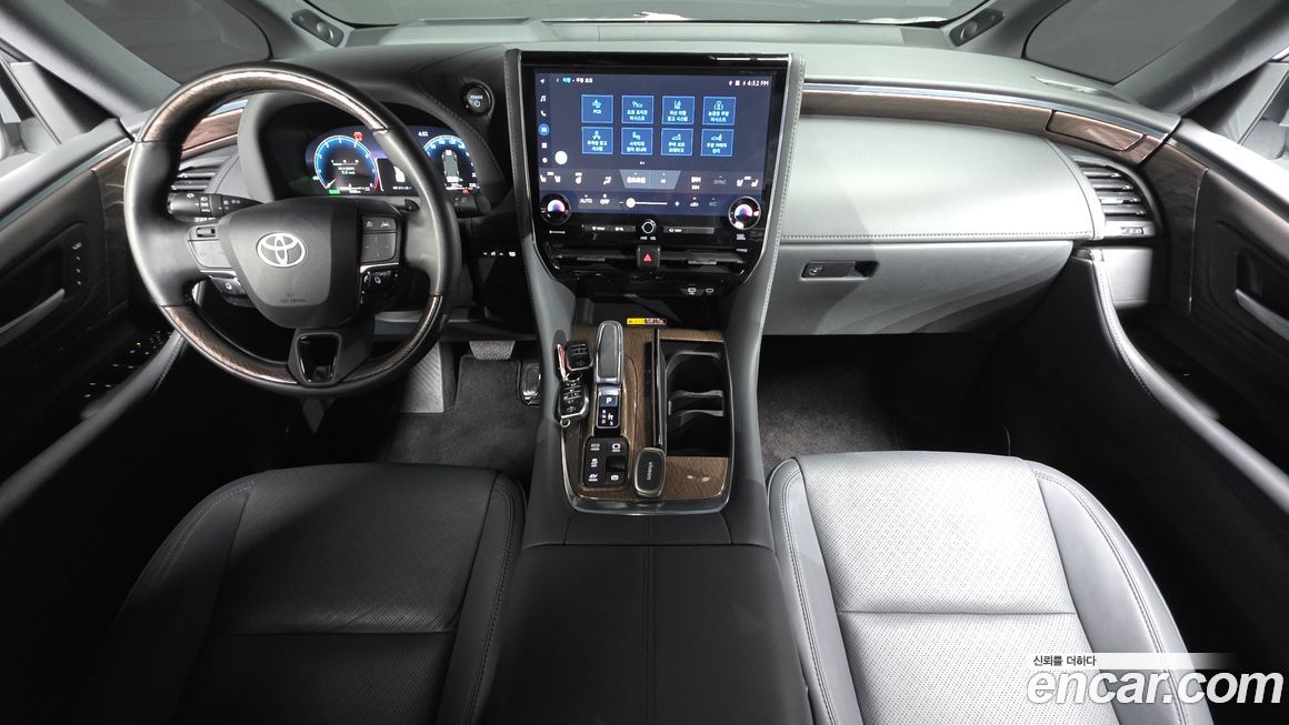 Toyota Alphard 2025