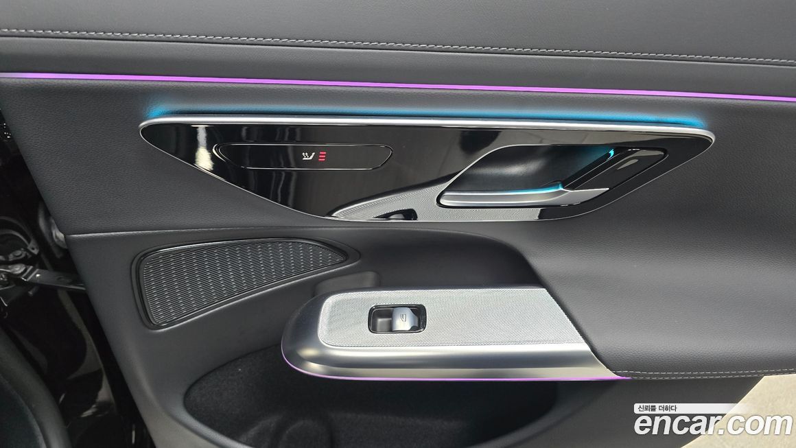 Mercedes-Benz E-Class 2024