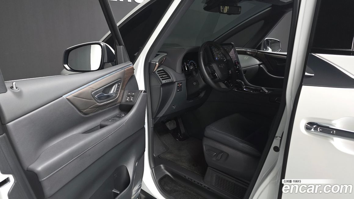 Toyota Alphard 2025