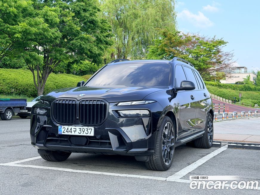BMW X7 2025