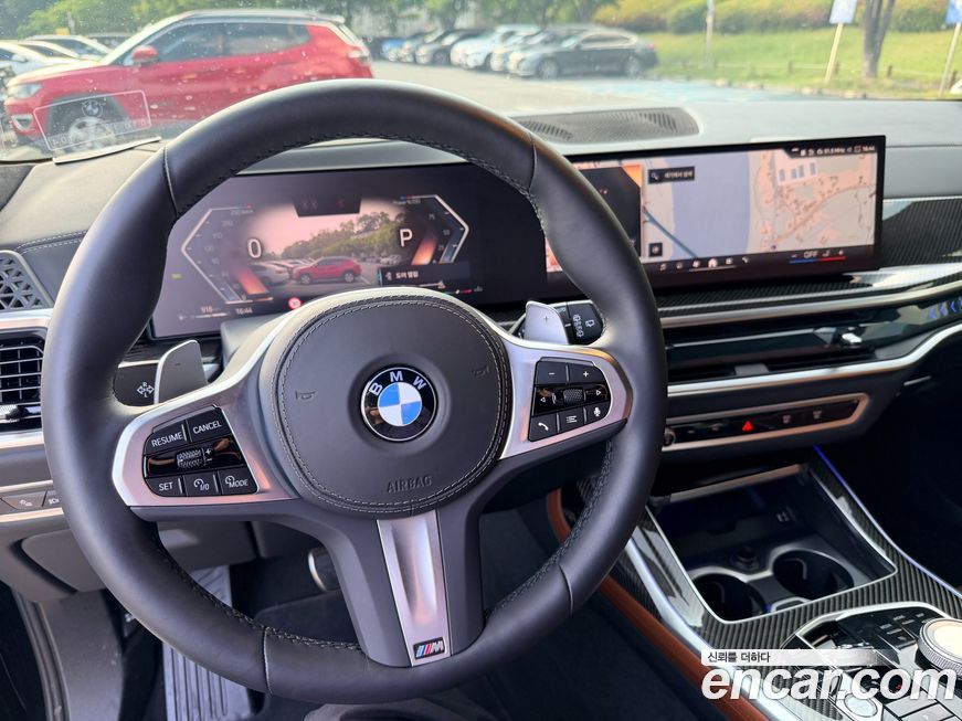 BMW X7 2025