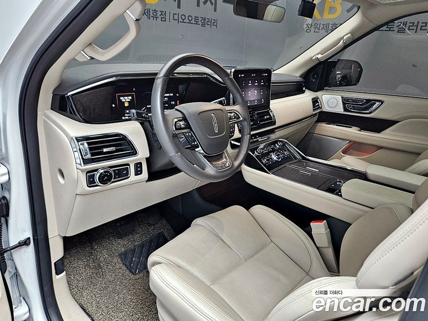 Lincoln Navigator 2021