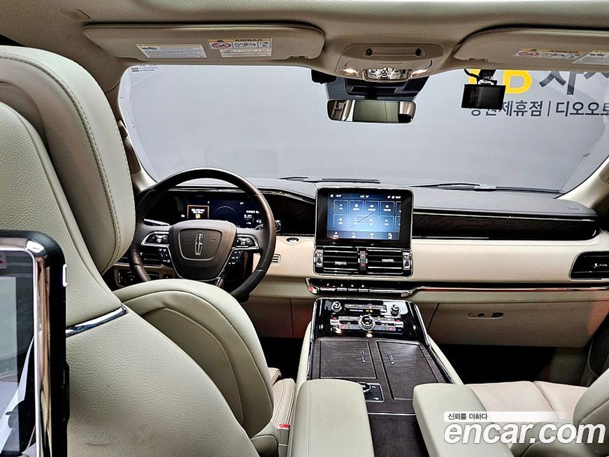 Lincoln Navigator 2021