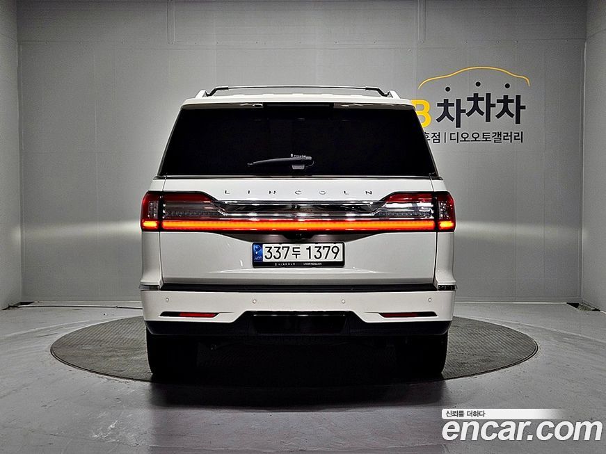 Lincoln Navigator 2021