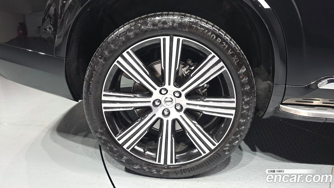Volvo XC90 2025