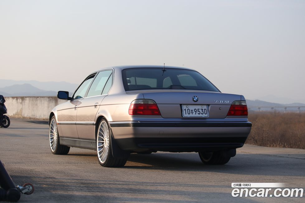 BMW 7-Series 1996