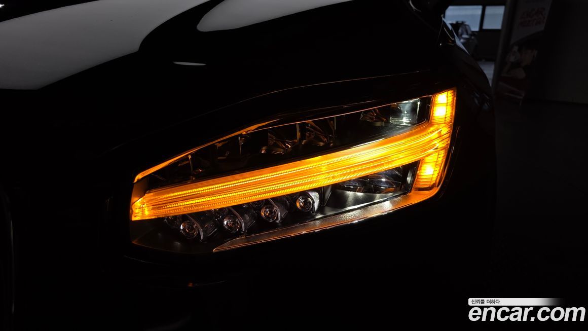 Volvo XC90 2025