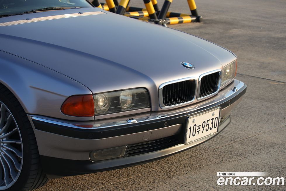 BMW 7-Series 1996