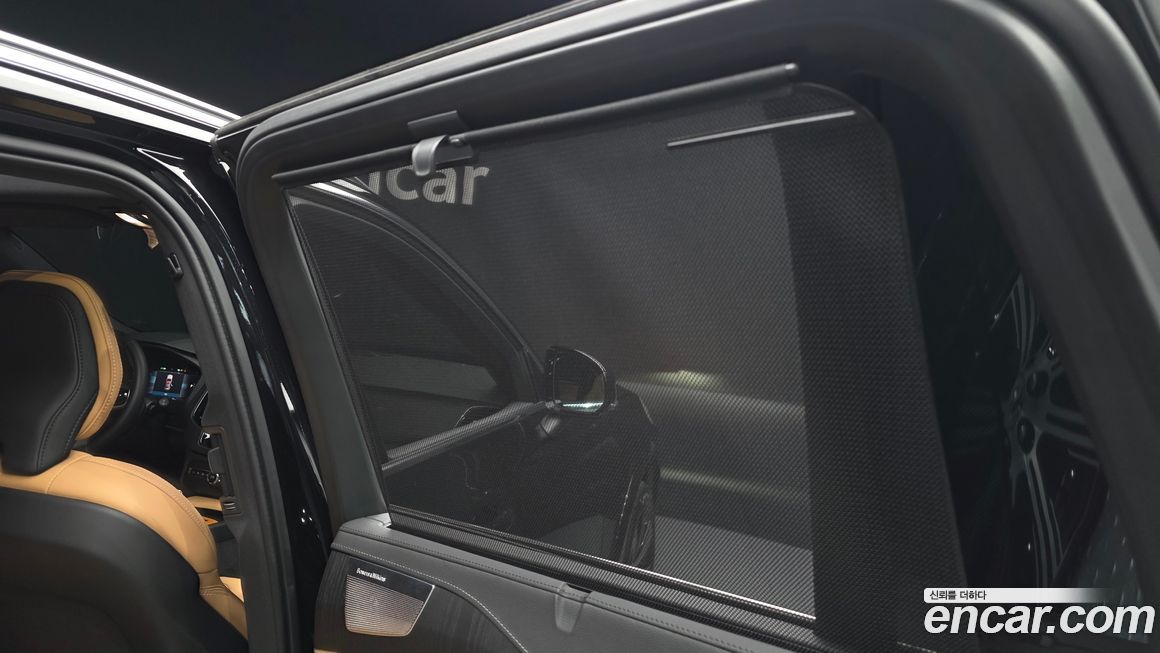 Volvo XC90 2025