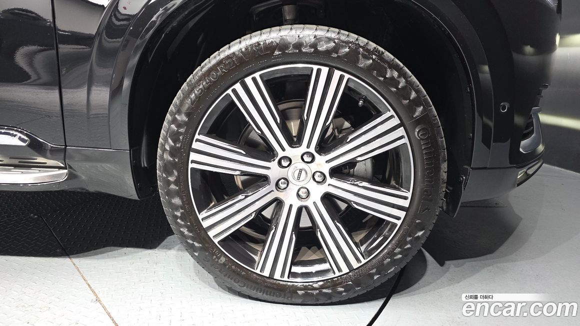 Volvo XC90 2025