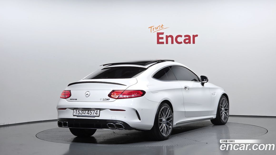 Mercedes-Benz C-Class 2021
