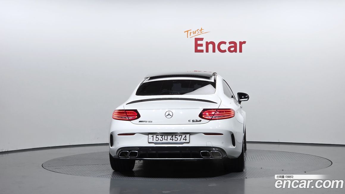 Mercedes-Benz C-Class 2021