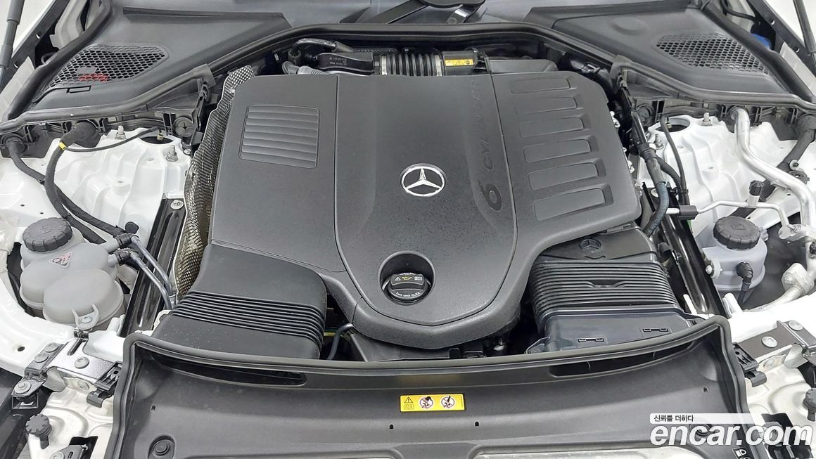 Mercedes-Benz E-Class 2024