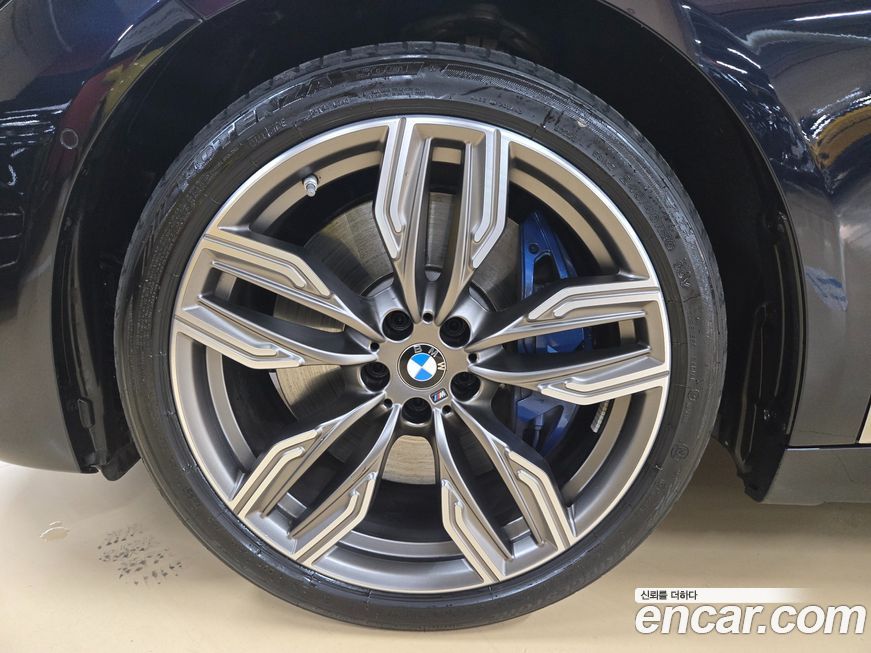 BMW 7-Series 2022