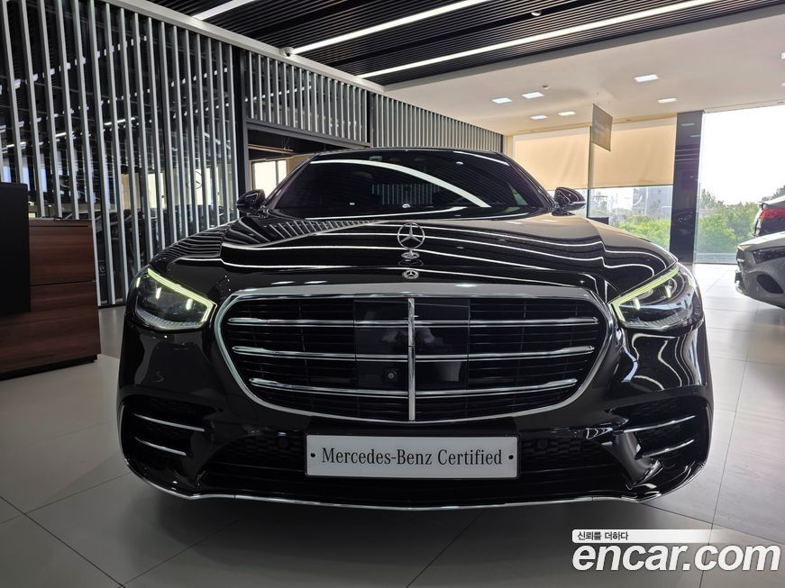 Mercedes-Benz S-Class 2021