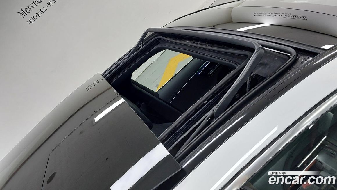 Mercedes-Benz E-Class 2024