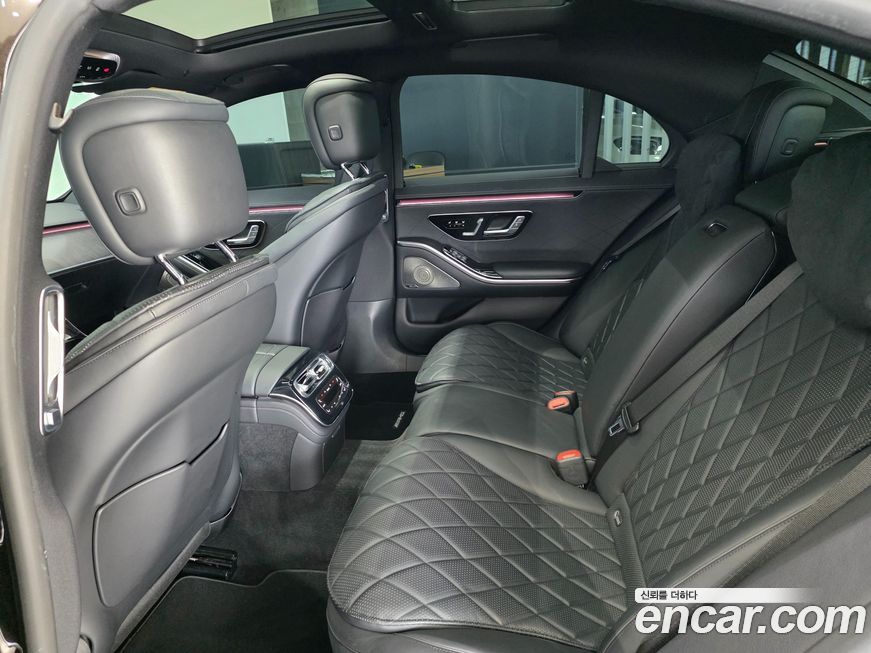Mercedes-Benz S-Class 2021