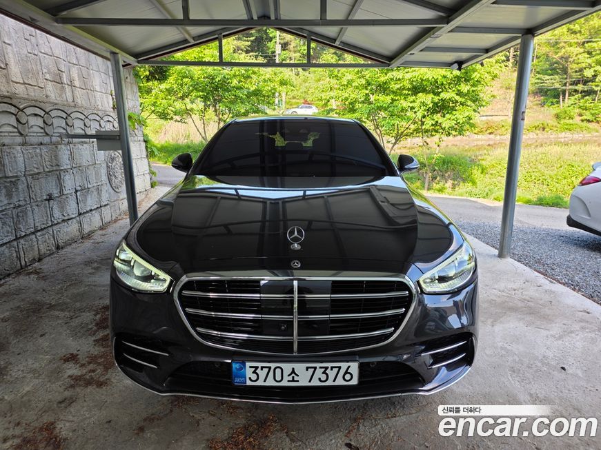 Mercedes-Benz S-Class 2021