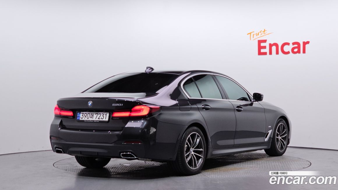 BMW 5-Series 2023