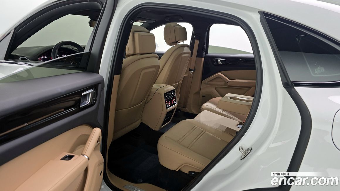 Porsche Cayenne 2023
