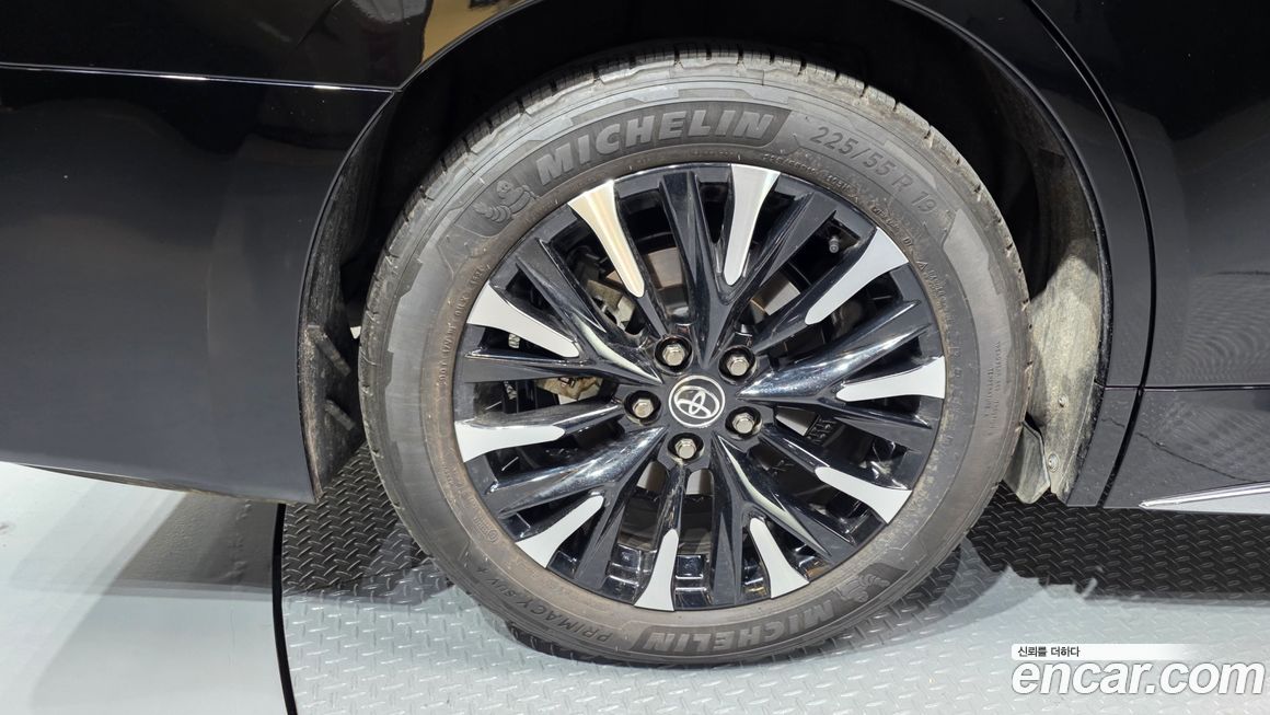 Toyota Alphard 2025