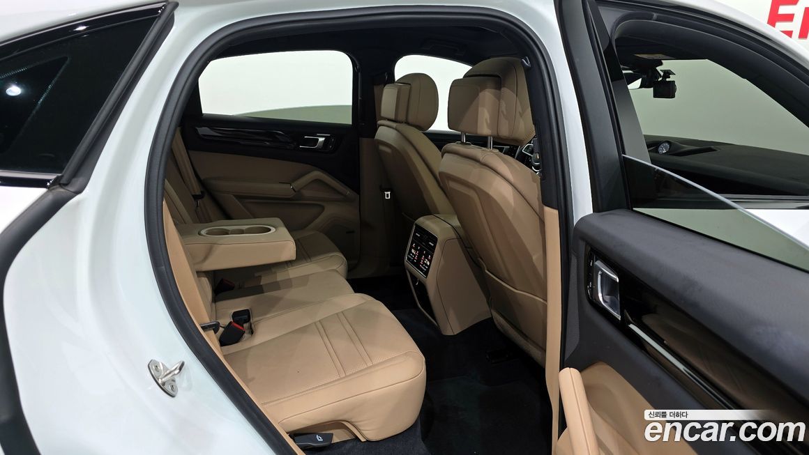 Porsche Cayenne 2023