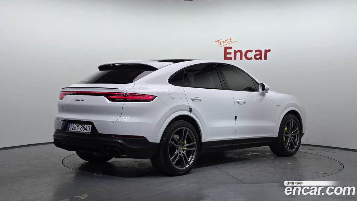 Porsche Cayenne 2023