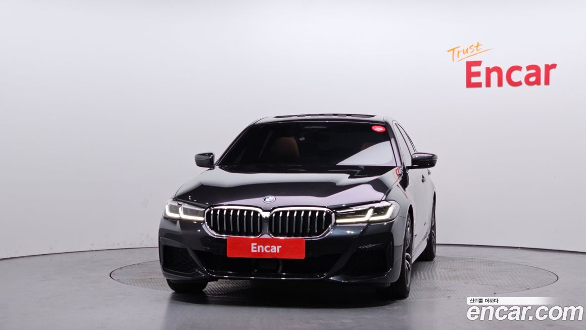 BMW 5-Series 2023