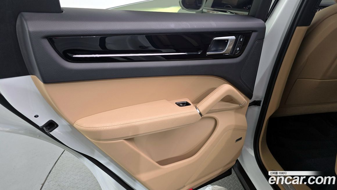 Porsche Cayenne 2023
