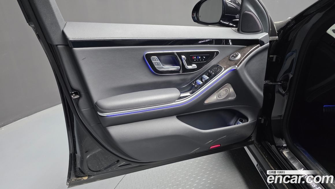 Mercedes-Benz S-Class 2022