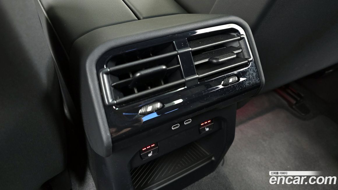 BMW 5-Series 2024