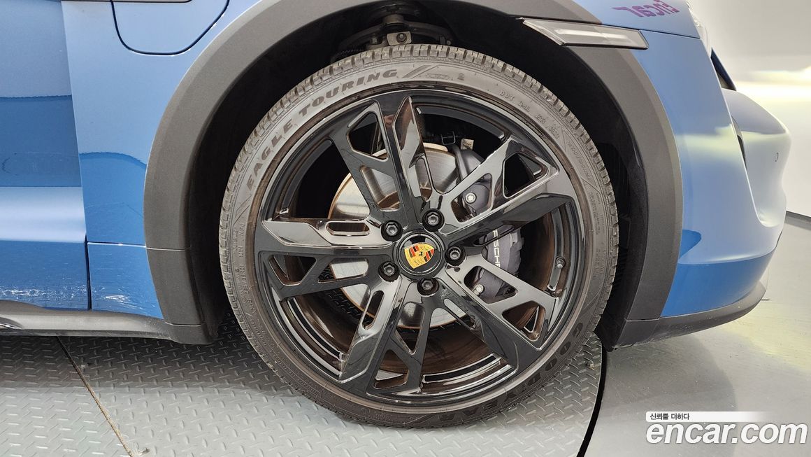 Porsche Taycan 2022