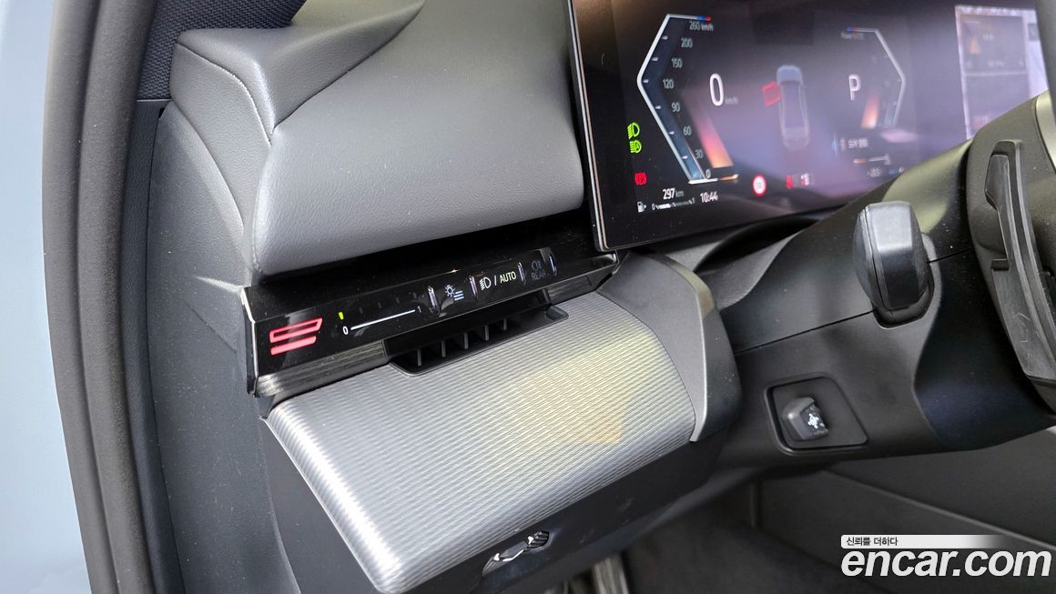 BMW 5-Series 2024