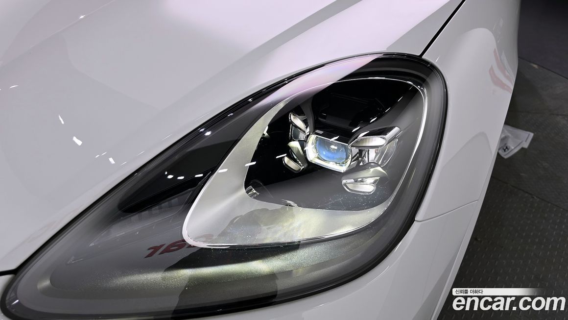 Porsche Cayenne 2023
