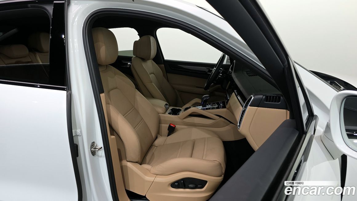 Porsche Cayenne 2023