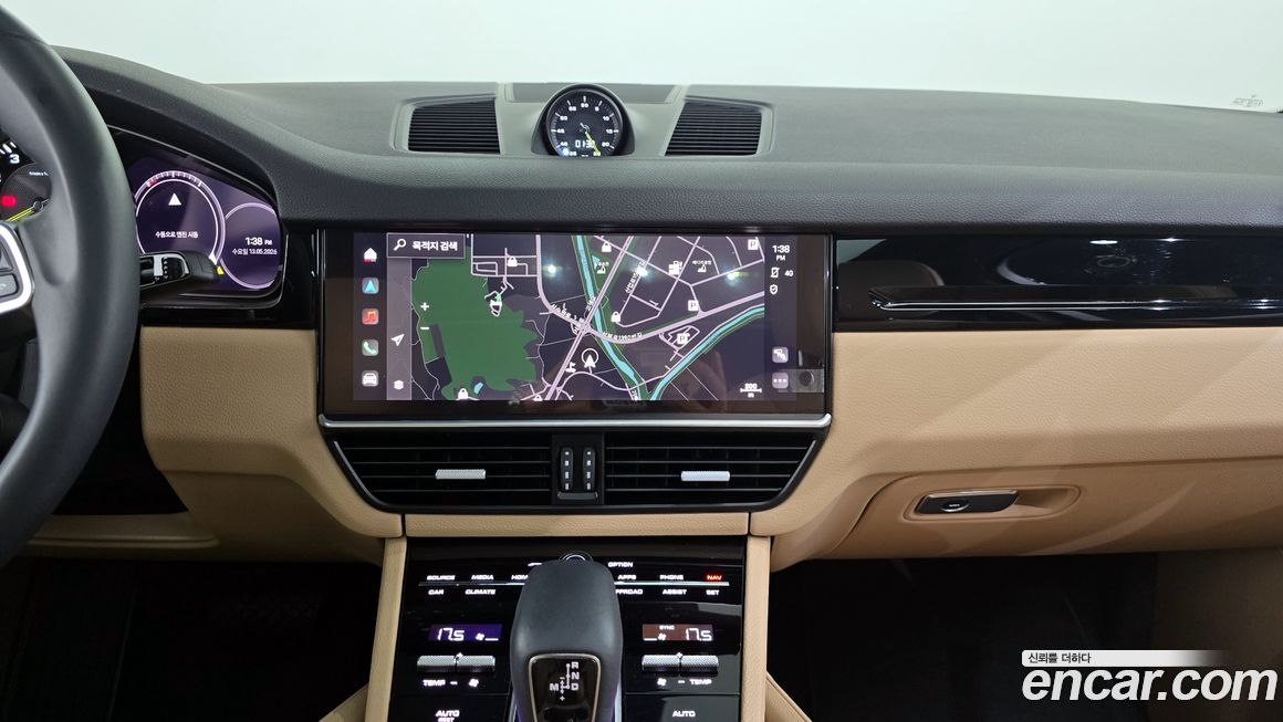 Porsche Cayenne 2023