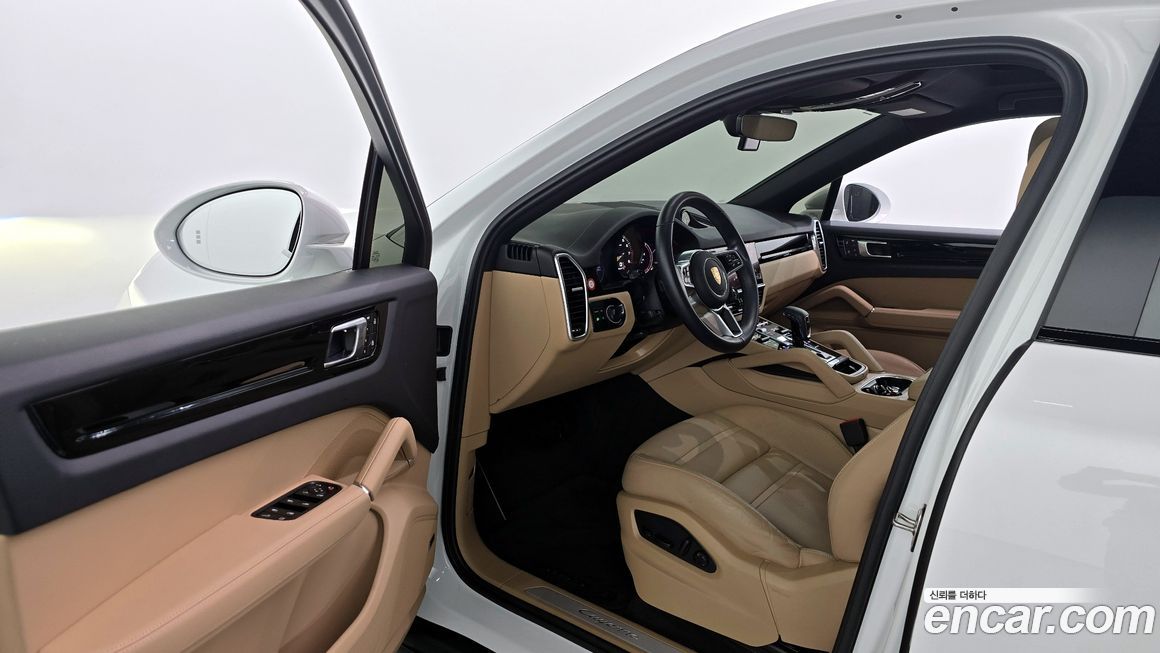 Porsche Cayenne 2023