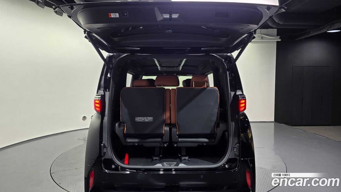 Toyota Alphard 2025