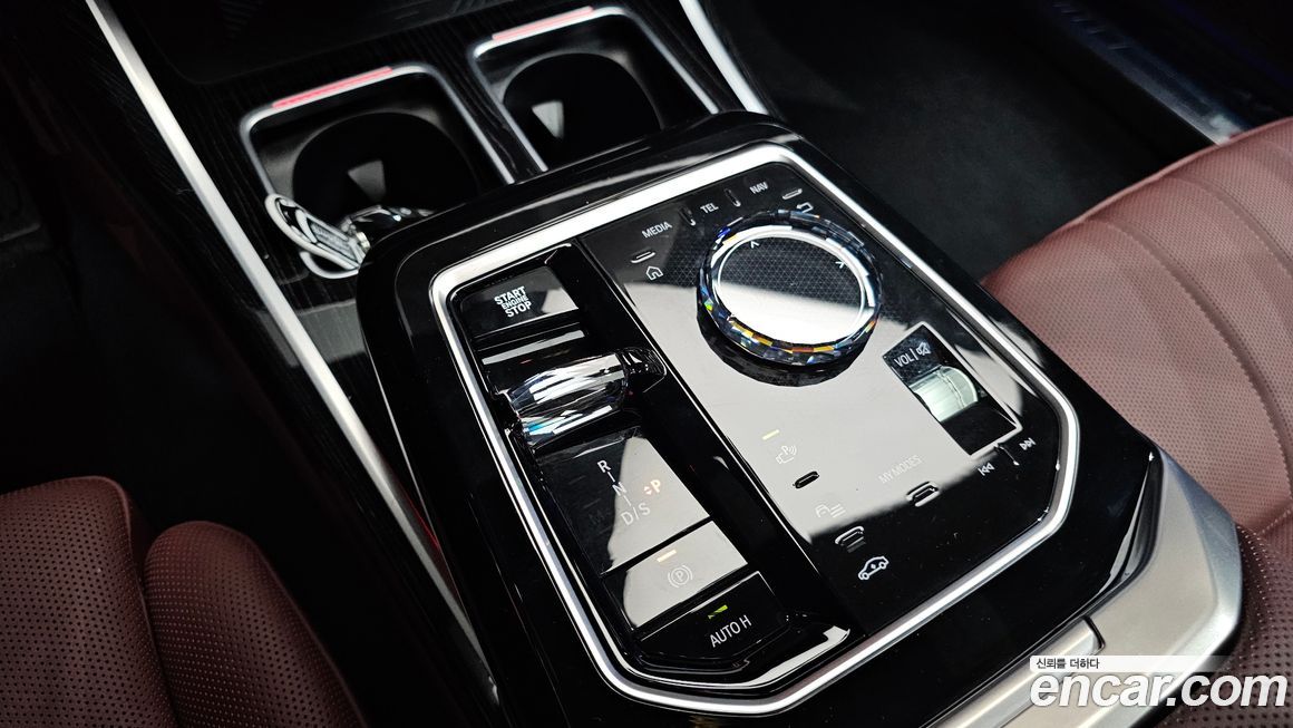BMW 7-Series 2025