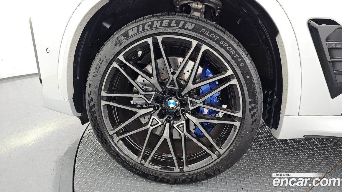 BMW X5M 2025