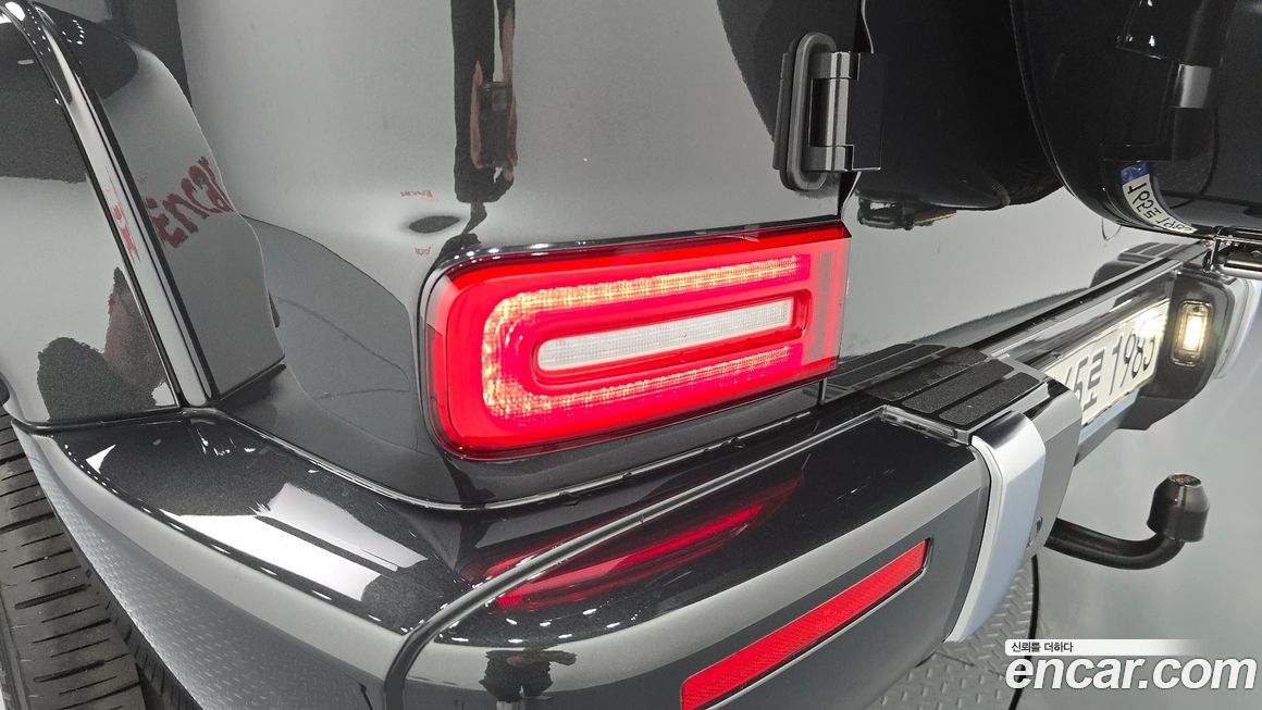 Mercedes-Benz G-Class 2023