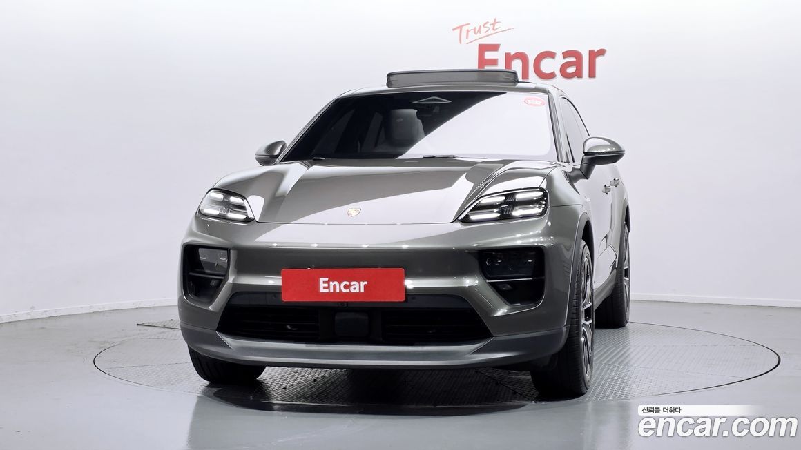 Porsche Macan 2025